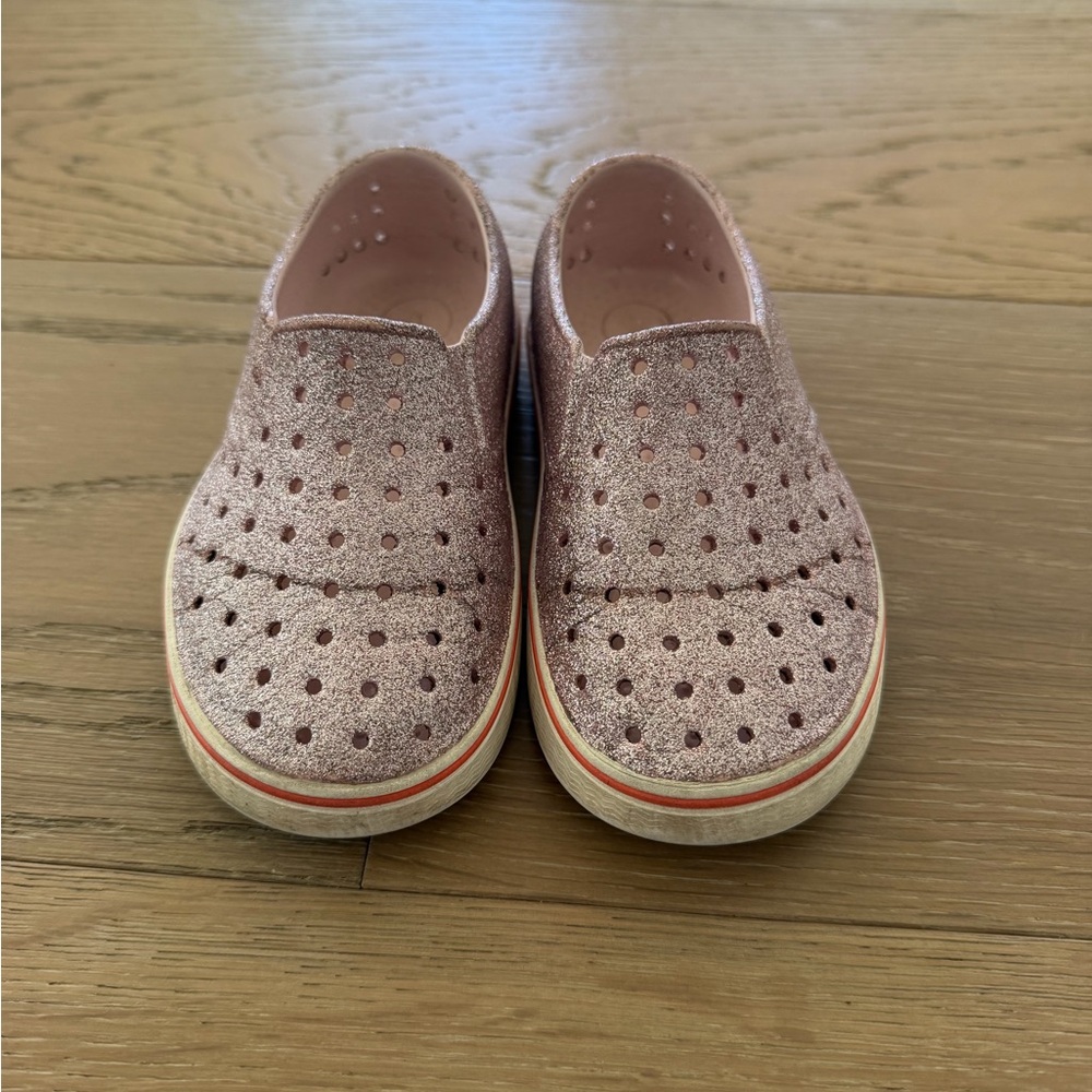 Native Miles Slip-On Glitter Shoe in pink